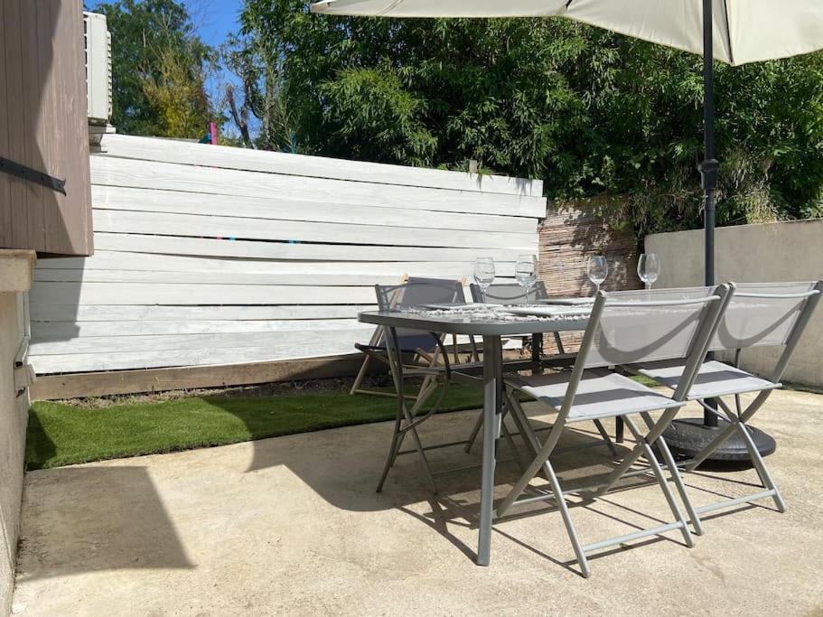 Petit Mas En Provence Villa Tarascon Bagian luar foto